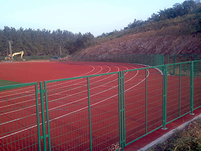 體育場(chǎng)圍欄